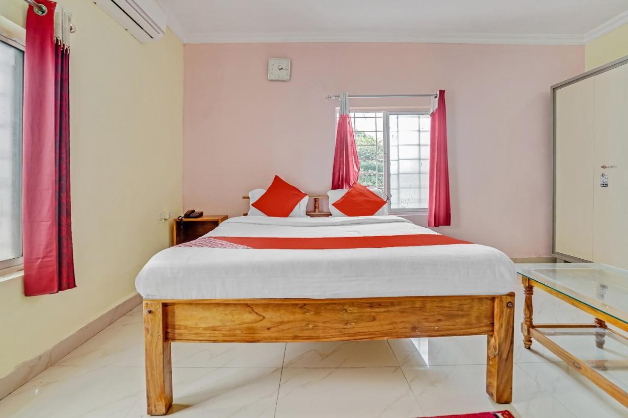 Oyo Flagship 9009 Tc Guest House Bhubaneswar Esterno foto